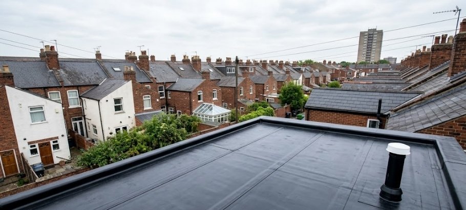 How Roof Coatings Protect Against the Full Range of UK Weather